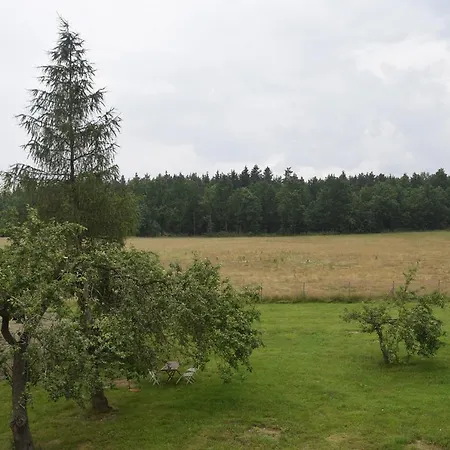 Nowa Kamienica 11 *