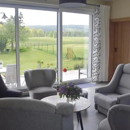 Nowa Kamienica 11 ファームステイ