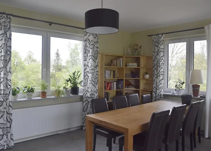 Nowa Kamienica 11 Gospodarstwo agroturystyczne *